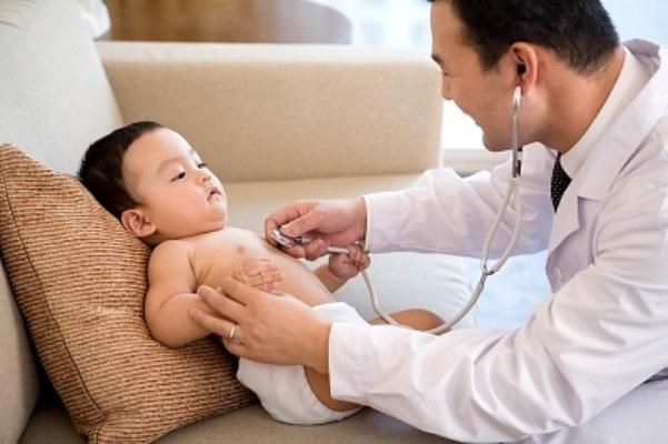 Trẻ bị sốt - khi nào cần đến bệnh viện?